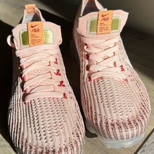 Nike Air Vapor Max Light Pink Knit Sneakers